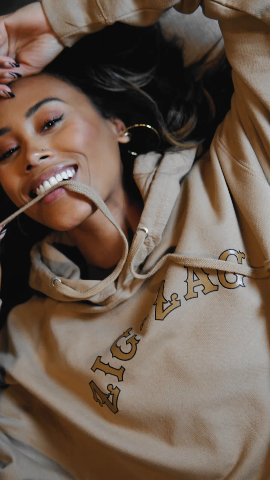 Portrait scene from Zig-Zag x Mel x Mistaa.